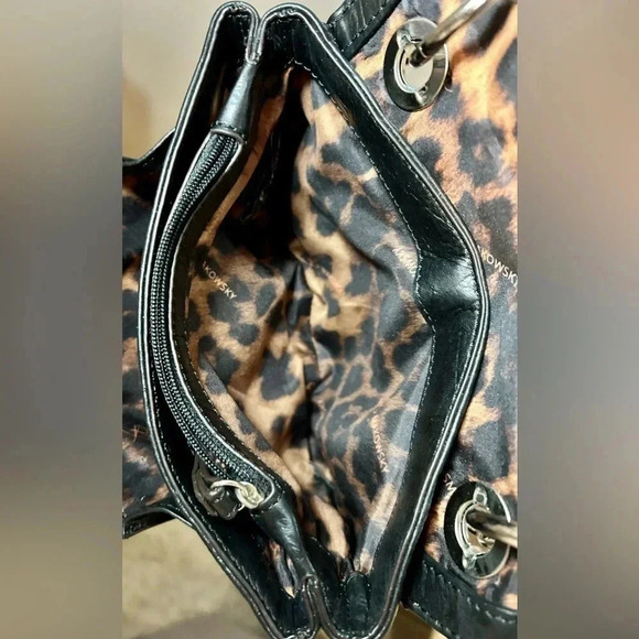 Gently Used B.MAKOWSKY Black Leather Crossbody - Picture 4 of 6